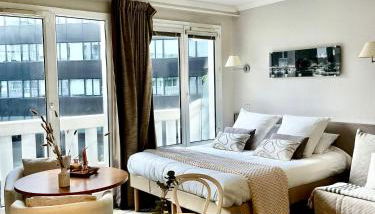 Paris Porte de Versailles Cosy Lodge 2 Appart hôtel parking wifi 4 pers - Foto 2