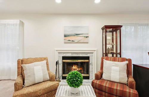 DC Luxury Retreat in Forest Spacious Full of Fun - Foto 36