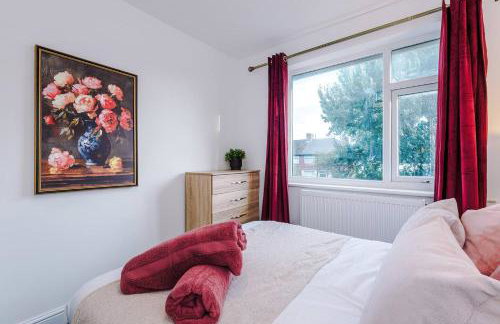 Comfy 3-BR Wirral Home | Free Parking & Wi-Fi - Foto 18