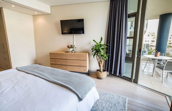 205 Pembroke - Photo 1