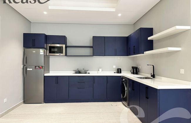 Yasmin S-11 Royal Touch Balcony GZ81 - Photo 4