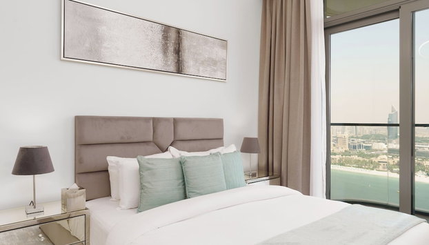 Maison Privee - Exclusive Apt w/ Unmatched Dubai Marina Vistas - Foto 5, Habitación