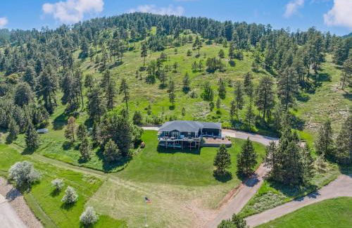 Black Hills Getaway with Hot Tub & Game Room for 18 - Foto 64