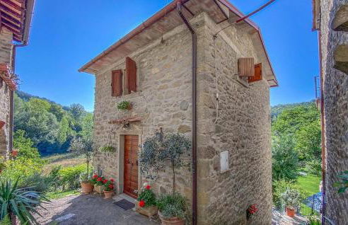 Beautiful Home In Caprese Michelangelo - Foto 1