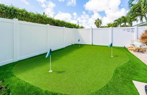 Walk to The Ave- Heated Pool, Spa, Golden Tee and Putting Green - mins to Beach- by Maven Vacation Rentals - Foto 44