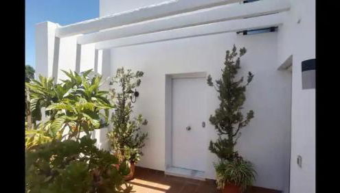 Fabuloso y amplio Duplex en Urb Jardines de Sotogrande - Foto 4