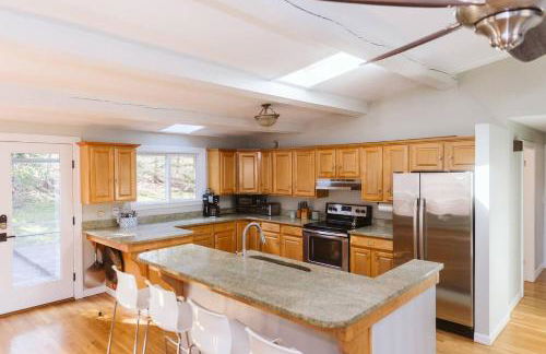 Manchester by the Sea|Outdoor Fireplace|King Bed - Foto 3