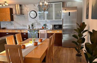 Jacuzzi Bubble Apartment - 15 minutes drive from the Old Town - Foto 15