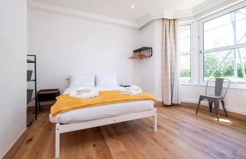 Birch - Three Tuns Apartments - Pettistree, Wickham Market - by Aldeburgh Coastal Cottages - Foto 7