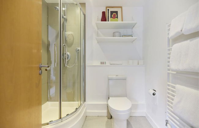 The Gwendolen Retreat - Inviting 2bdr Apartment With Balcony - Foto 22