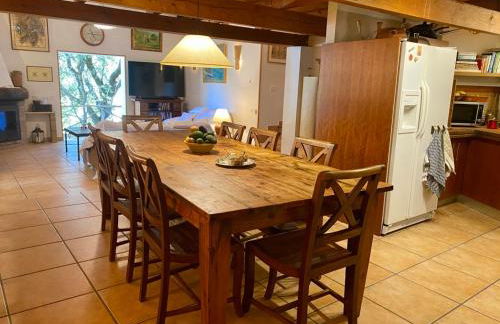 Fabulous Rustic Villa Set On Mountain With Unique Views - Foto 23