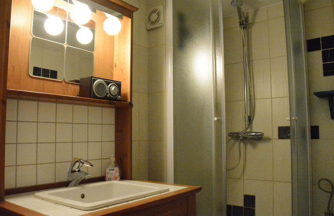 Champlon Villa Near Forest - Photo 15