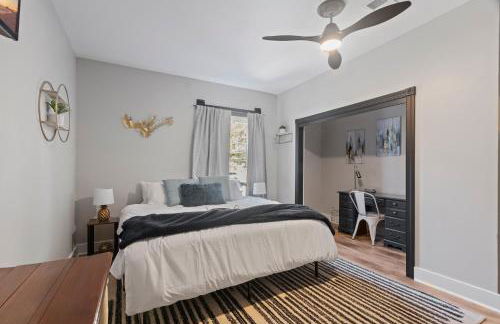 Workfriendly home with priv yard, near downtown - Foto 4