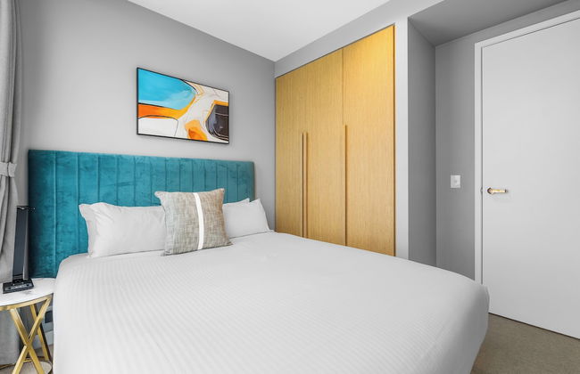 Collins House Apartments by CLLIX - Photo 32