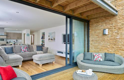 Roof terrace lakeside with access into Spa on a nature reserve Water Garden 9 WG9 - Foto 4