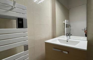 Meublé de Tourisme dans parc arboré 1000m2 - Sejour-la-Roche Eperon - Foto 8