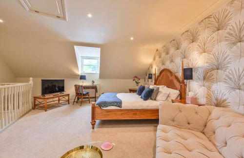 Lisburne Place - Luxury Three Bedroom Town House - Photo 8