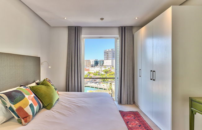 Luxury Three Bedroom Apartment - Fully Furnished and Equipped - Foto 4