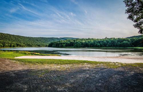 Family Cabin on 6 Acres with Lake Access and Hot Tub! - Foto 32