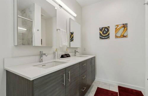 The Topaz of Dallas 2BD DownTown Walkable - Foto 27