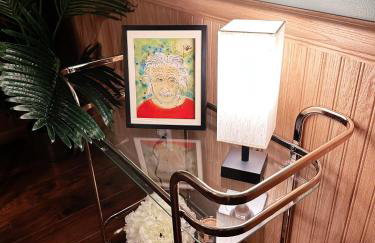 Princeton Einstein Boutique Stay - Photo 39