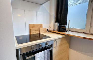 Modern City apt. -with 2 TV, Netflix and work desk - Foto 8