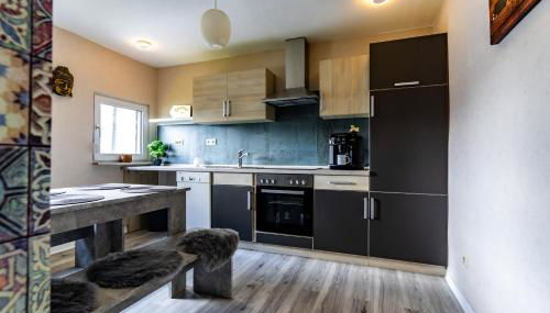 Timeout Namaste - Photo 4