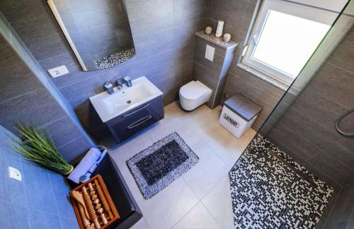 Villa Enna with heated pool, Zadar - Foto 68
