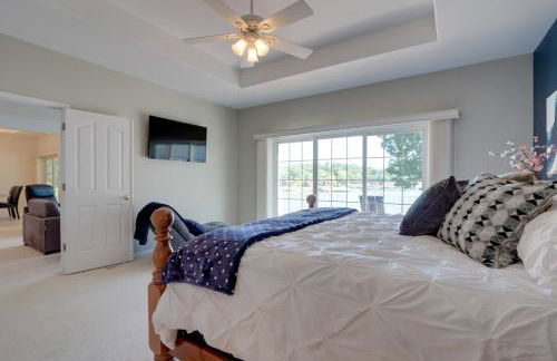 Lakeside Gravois Mills Home w/ Boat Slip + 4 Decks - Foto 36