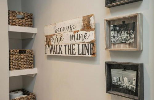 Downtown Luxury Condo at The Southern Belle - Foto 29