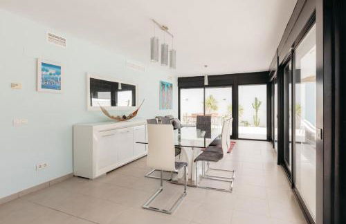 Grand Villa with Pool - Foto 10