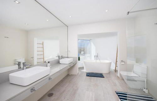 The View in T as With 4 Bedrooms and 4 Bathrooms - Foto 53