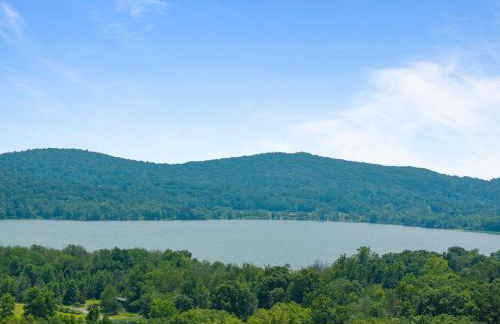 Chic New York Studio with Kitchen - Foto 25