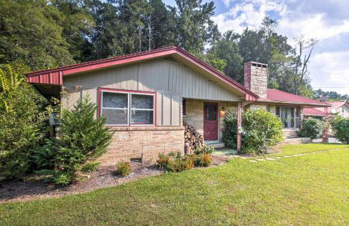 Vintage House with Fire Pit Less Than 6 Mi To Kentucky Lake! - Foto 24