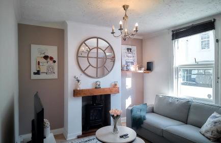 Unique 2BR in Gillingham Cinema Room Wi-Fi Parking - Foto 14