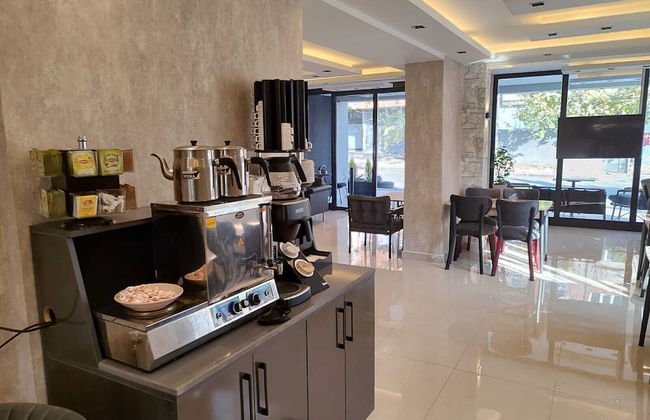 Cam Suites - Photo 6