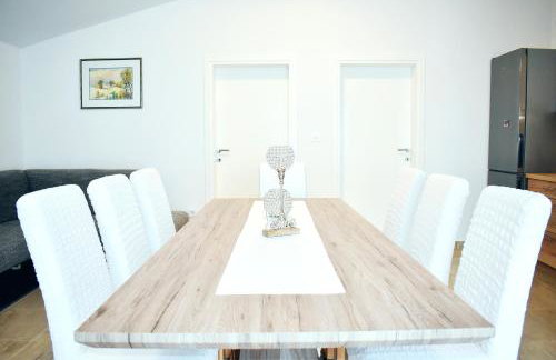 Apartmani Lovrenčić - Foto 71