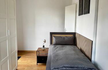 Premium Quartier - Modernes Apartment, 2 Schlafzimmer, WLAN, Parken, Küche - Foto 4