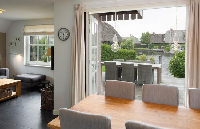 Stylish Thatched Villa with 2 Bathrooms near Giethoorn - Photo 7