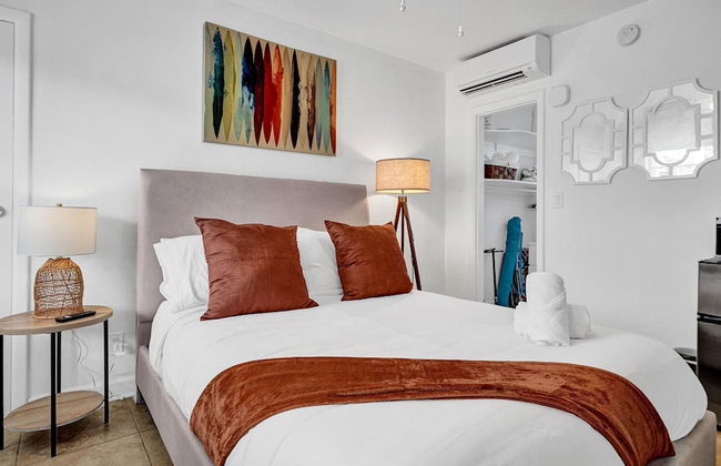 Waves on Desoto Lovely Studio 2 - Photo 6