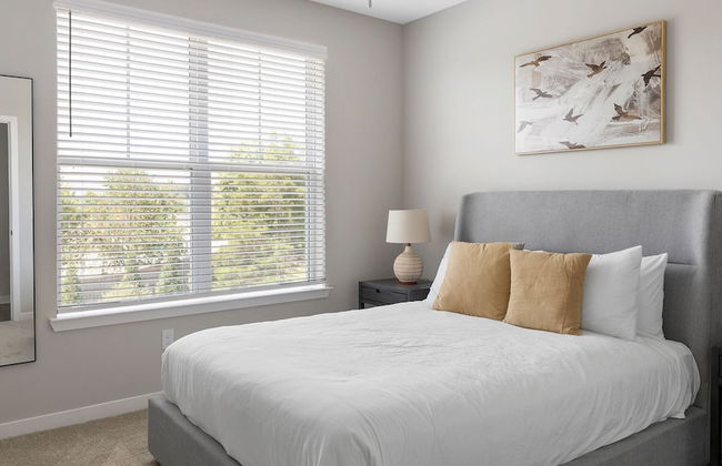 Landing Dry Creek Apartments - Photo 10