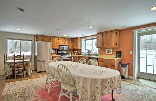Historic Bradford Home - 8 Mi to Mount Sunapee! - Foto 15