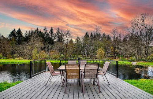 4-Bedroom Chateau in Southern Washington- Luxurious Retreat with Pond & Creek - Foto 15