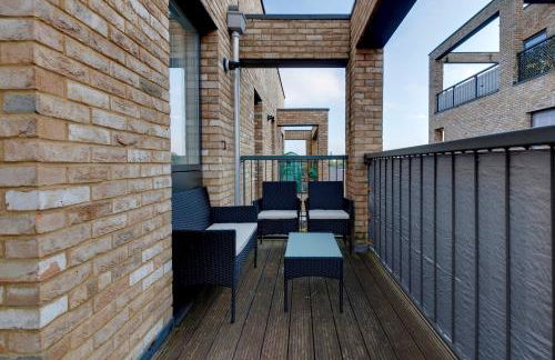 54 Woodpecker Way · Modern apartment near Addenbrookes Free parking Pass the Keys - Foto 41