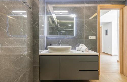 Villa Bianca with Jacuzzi - Photo 6