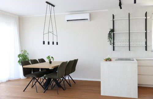 VILLA MARIS SMRIKA -heated pool - Foto 11