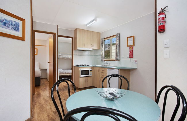 Lake Hamilton Motor Village & Caravan Park - Photo 18