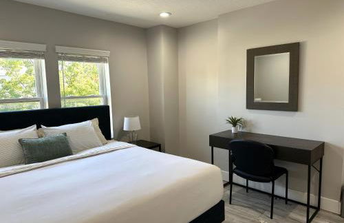 Charming 2BR Near Downtown & Attractions - Foto 15