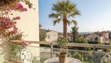 Sea view flat with car park boarder Cannes - Foto 5