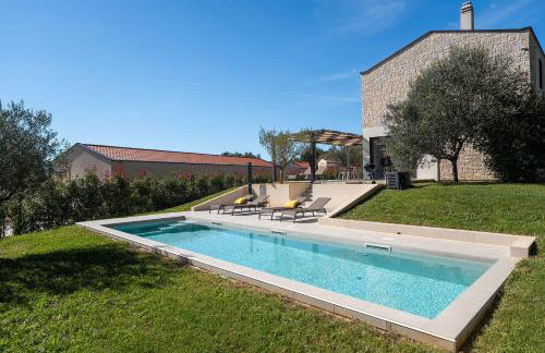 Malerische Steinvilla mit Privatpool, fantastischem Panoramablick, Garten und Grill - Foto 2